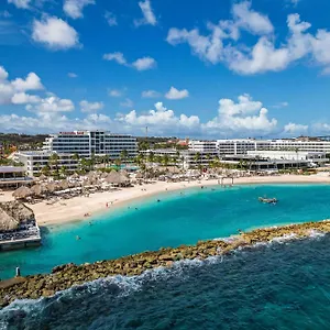 Mangrove Corendon Curacao Resort, Curio By Hilton Semesteranläggning (resort)